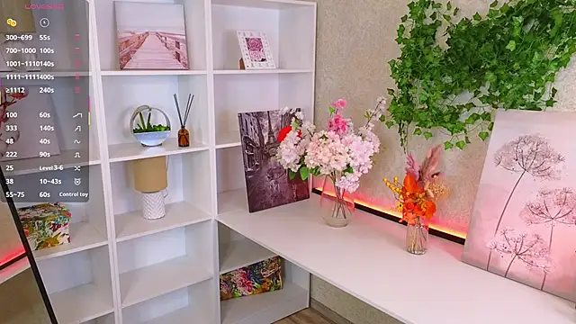 KathrinTith online show from December 5, 11:22 am