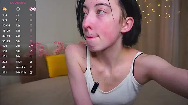 JuanaFriesz online show from February 18, 9:08 am