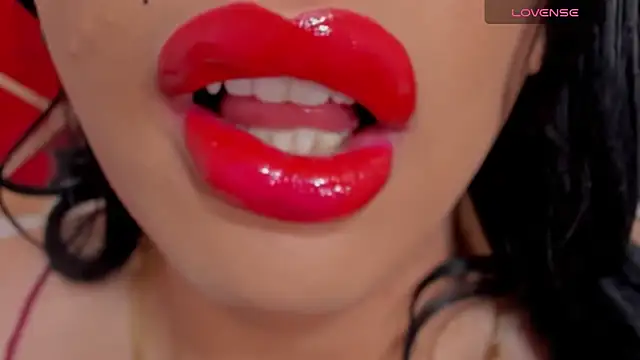 sweet Elizabeth online show from June 6, 12:55 pm