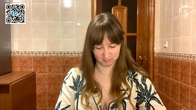 MaroonMoon  online show from October 9, 7:40 pm