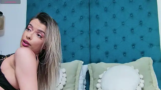 LollyShine online show from December 16, 8:15 pm