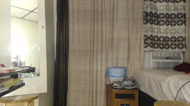 Snapshot of ANALTRAINING4U2 chatting on October 4, 7:58 am ANALTRAINING4U2 online show from October 4, 7:58 am