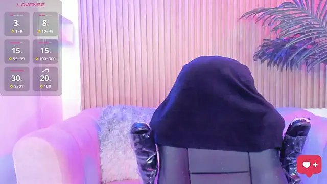 Jenny Wolridge  online show from October 25, 7:32 pm