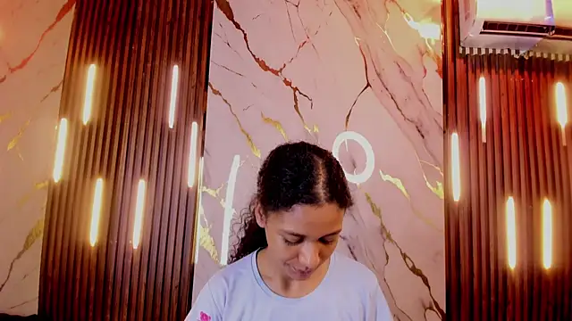 VictoriaDuart online show from October 19, 9:17 pm