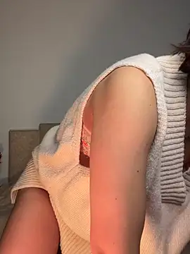 Sara london  online show from May 26, 2:33 am