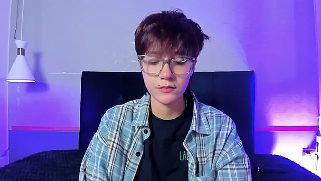 Tsuki Maru online show from January 13, 3:45 am