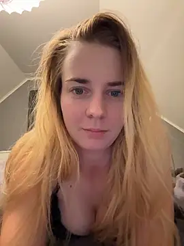 ellieen online show from October 14, 10:12 pm