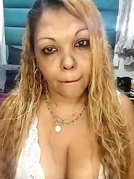 Snapshot of hemilynthomas2467 chatting on October 22, 10:53 am hemilynthomas2467 online show from October 22, 10:53 am