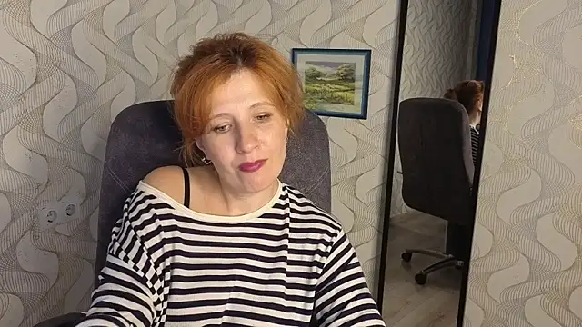 Elannaria online show from September 12, 4:36 pm