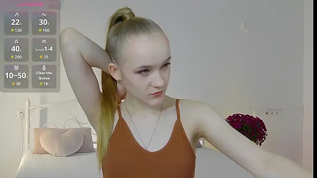 KumiKruz online show from November 7, 2:33 pm