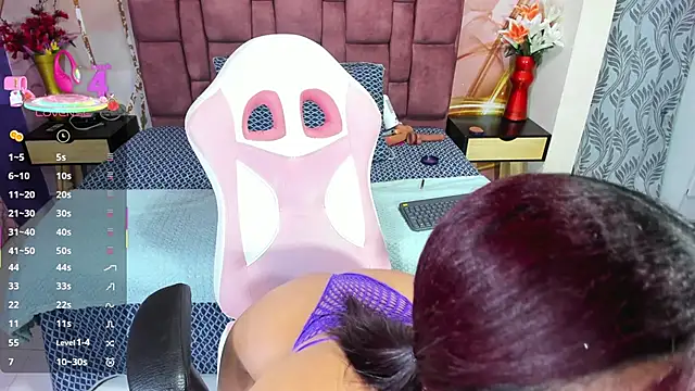 ada piter online show from November 18, 4:35 am