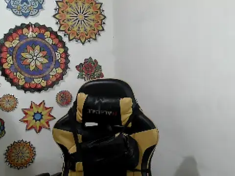 xx9inchesCOCKxx online show from November 10, 2:45 pm