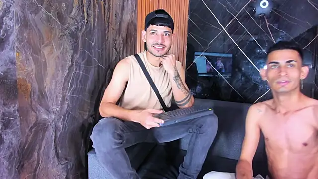 Golldens Dreamss online show from September 22, 4:22 am