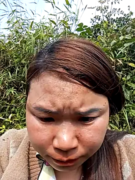 may-squirl online show from January 13, 2:06 am