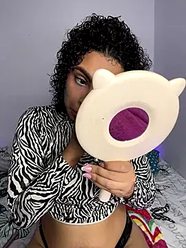 ViolettaMiller  online show from November 5, 1:27 pm