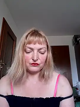 LiluLiluLilu online show from September 29, 9:36 am