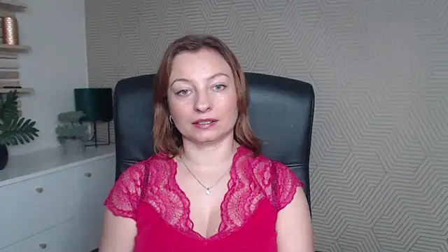 angelaSamt online show from November 3, 6:50 am