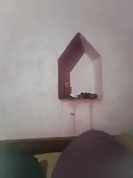 posewith online show from November 7, 5:51 pm