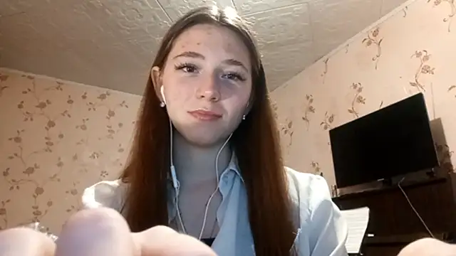 Snapshot of Sophiecuttie chatting on September 10, 5:13 pm Sophiecuttie online show from September 10, 5:13 pm
