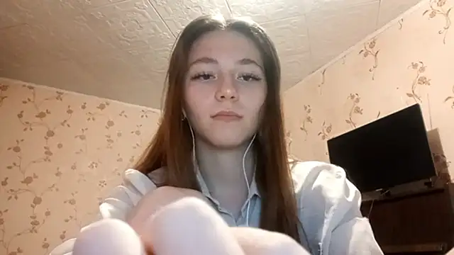 Snapshot of Sophiecuttie chatting on September 9, 5:02 pm Sophiecuttie online show from September 9, 5:02 pm