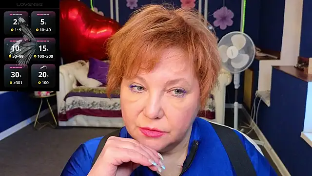 Kira Kenett online show from May 27, 5:04 am