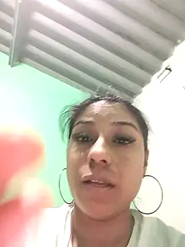 Snapshot of AnggelicaSwan21 chatting on September 27, 2:19 am AnggelicaSwan21 online show from September 27, 2:19 am