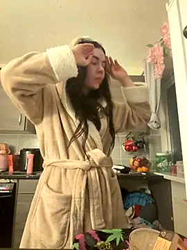 valentinalamont online show from September 21, 4:22 am