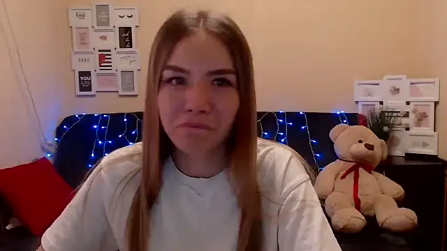 aSingleOne online show from February 17, 5:45 pm