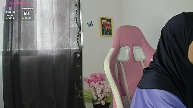 dalila kemur online show from October 20, 2:09 pm