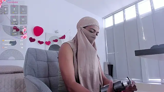 Snapshot of Yuli_arabic chatting on September 23, 9:02 pm Yuli arabic online show from September 23, 9:02 pm