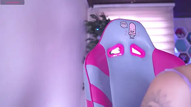 Rebecah 1 online show from April 9, 2:44 pm