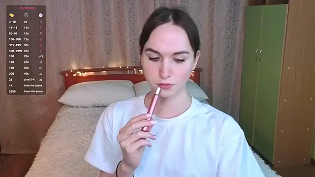 Angeel Kate online show from March 1, 3:12 pm