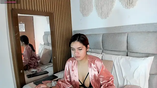 Aliina  Sauvage online show from November 23, 3:47 pm