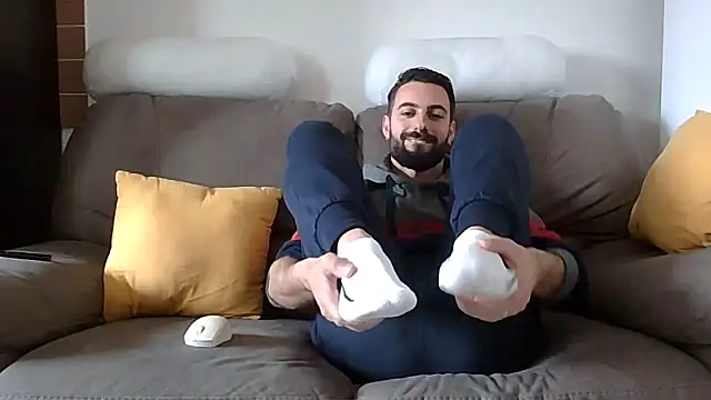 Amicisegreti online show from April 2, 10:46 am