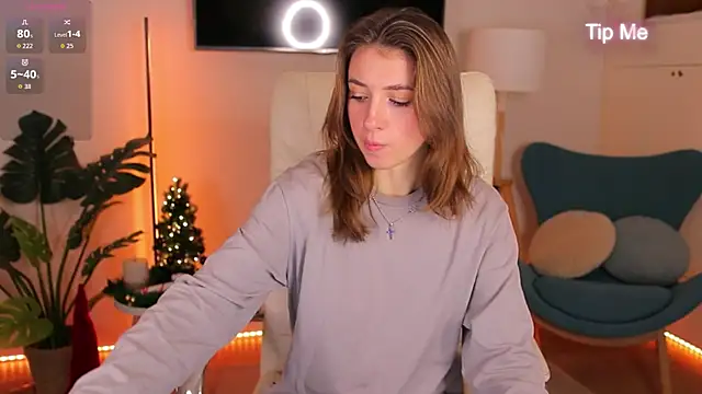 SweetVikki online show from January 18, 7:04 am