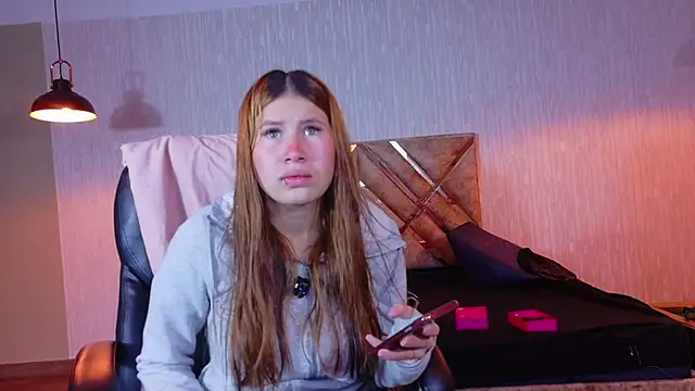 Olivia11  online show from November 12, 11:19 am