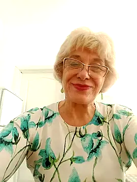 Snapshot of 52MiaLove02 chatting on September 25, 7:51 am 52MiaLove02 online show from September 25, 7:51 am