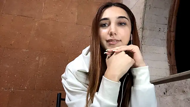 LinaMour online show from September 8, 10:20 pm