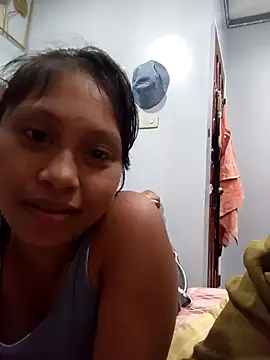 Snapshot of UrSweetAsianLady_02 chatting on October 5, 11:37 am UrSweetAsianLady 02 online show from October 5, 11:37 am