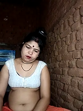 Priya tyagi online show from September 19, 8:30 pm