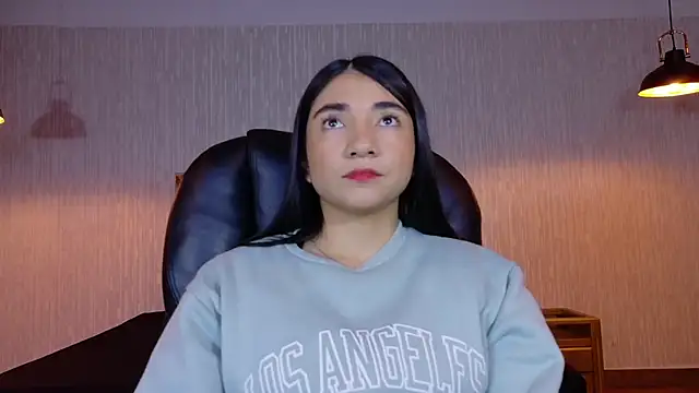 Aurora jones11 online show from December 5, 7:59 pm