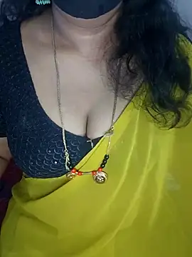 luci-queen online show from May 24, 6:07 pm