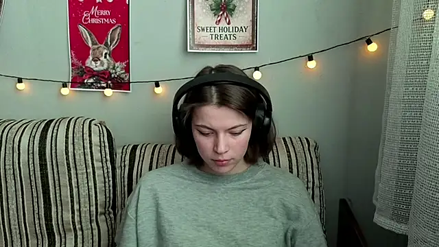 CutieAnny online show from January 15, 5:57 am