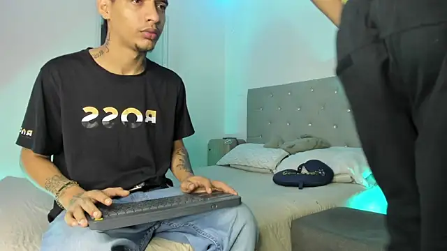 twinkDuohot online show from March 2, 1:38 am