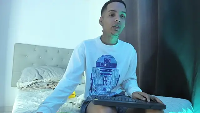 twinkDuohot online show from February 5, 8:06 am