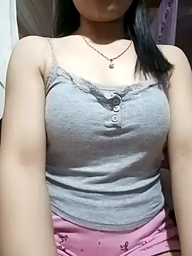 LucyyLy online show from March 9, 4:15 am