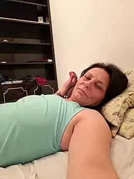 jessyca  online show from October 5, 8:47 pm