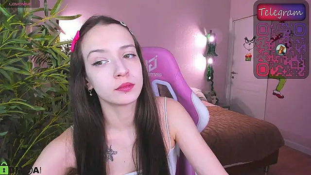 Belle Wa1ker online show from December 19, 1:21 am