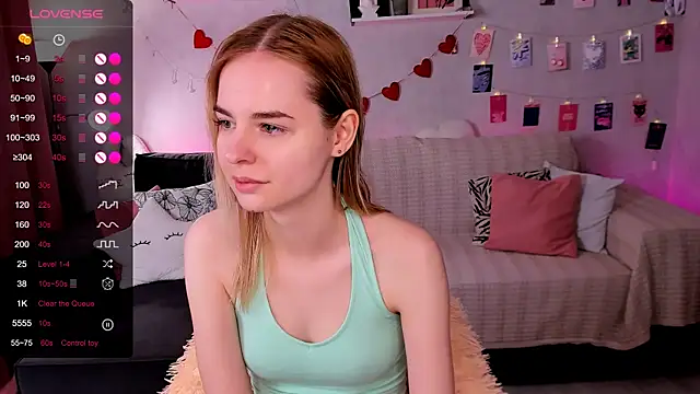 LillianShine online show from May 13, 8:42 am