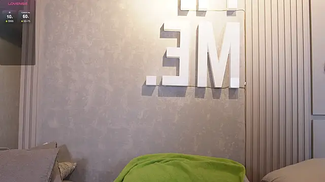 Tayler Kim online show from September 12, 5:42 pm